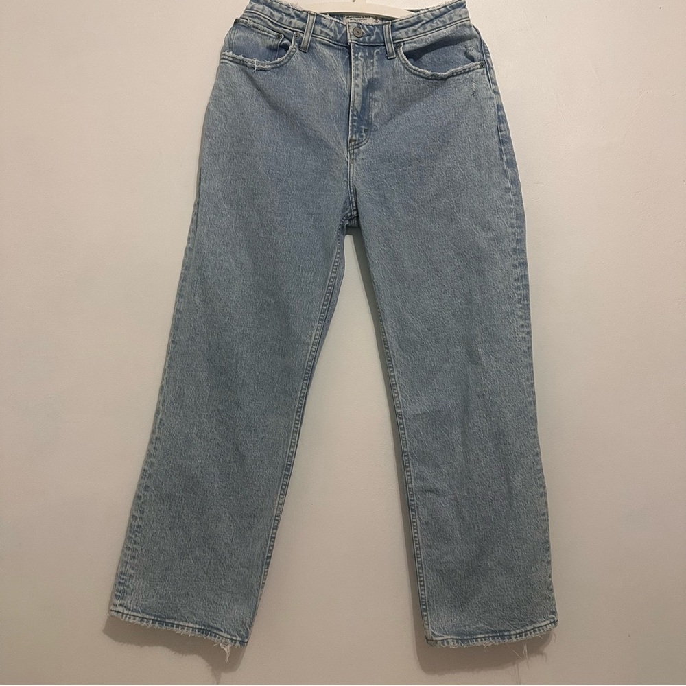 Abercrombie & Fitch The 90s Relaxed Jean High Rise Curve Love